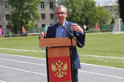 Алтай мог бы иметь свою команду в РПЛ. Так считает президент Детской футбольной лиги России Виктор Горлов