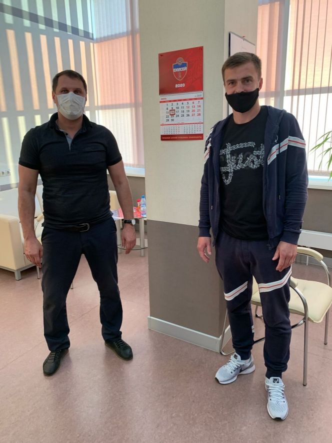 Воспитанник алтайского футбола Константин Гарбуз подписал новый контракт с «Енисеем»