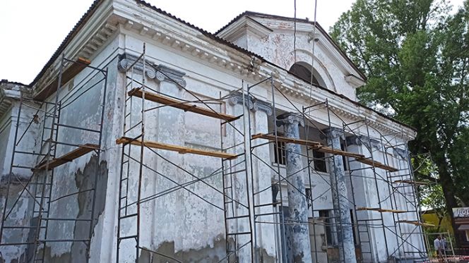 Старый кинотеатр в Бийске переоборудуют под отделение греко-римской борьбы спортшколы №2