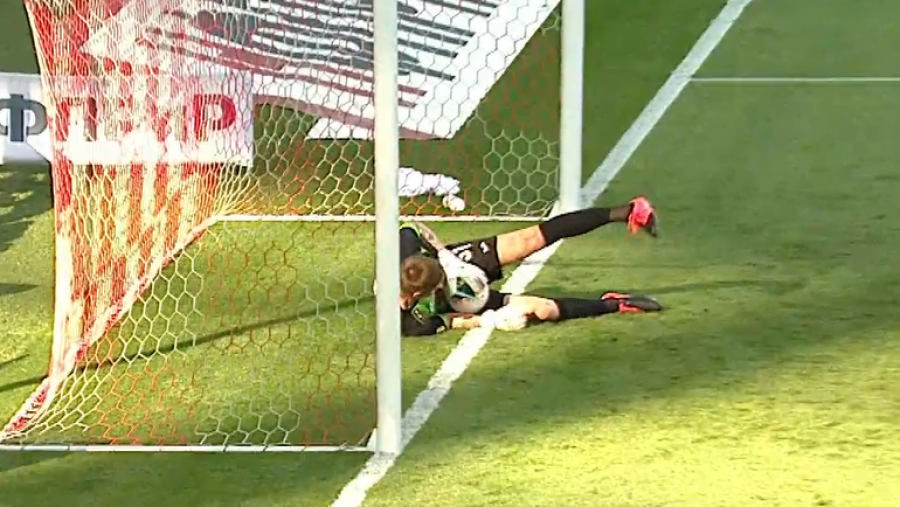 Соболев VS VAR: барнаулец забил на последних минутах, но гол отменили