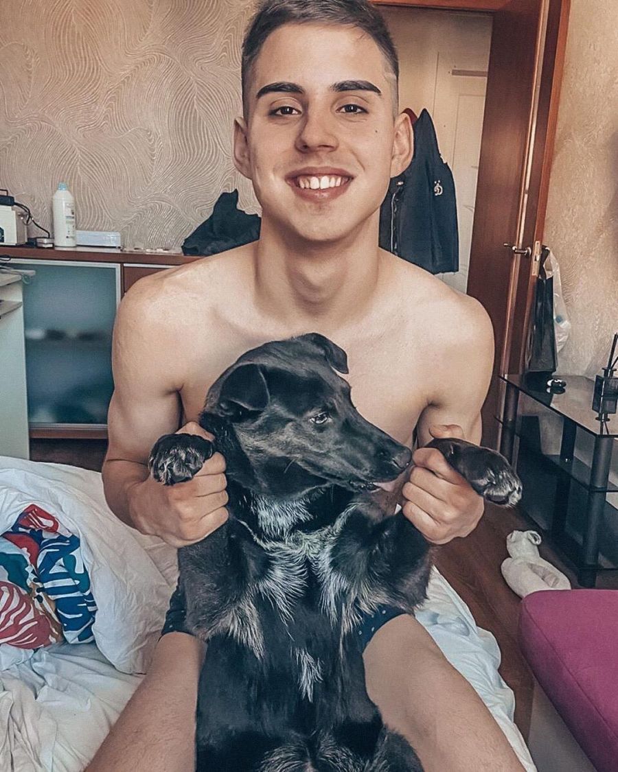 «Мечтаю уехать в топовый чемпионат». Защитник «Динамо» Робинзон Звонков – о тайне имени, детстве на Алтае и женщине-агенте