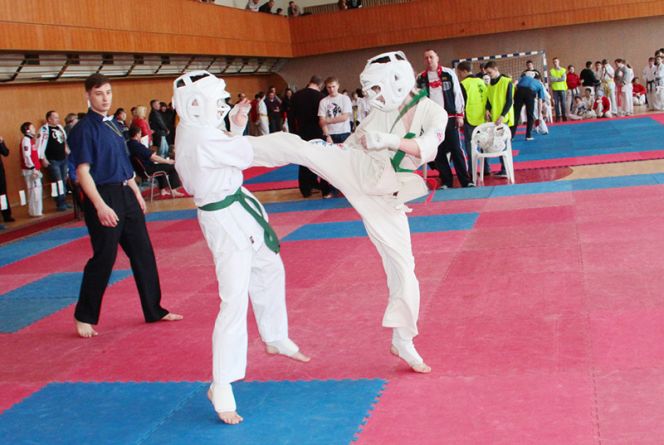 23-25 мая. Барнаул. С/к "Победа". V международный фестиваль единоборств: "Детям планеты - мир без наркотиков".