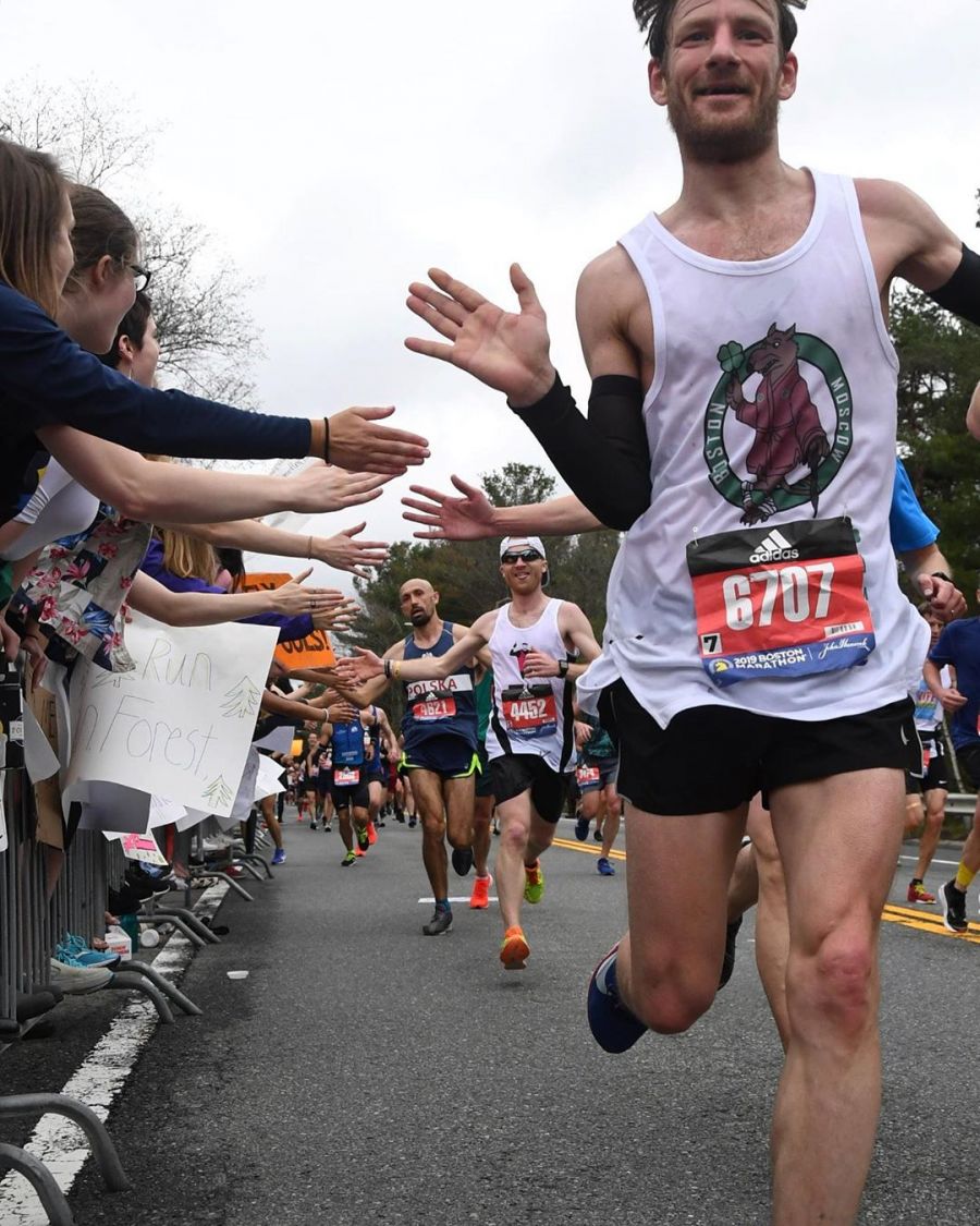 Онлайн-забеги: пробежать можно где угодно, медаль пришлют по почте. Что это, спасение для бегунов или профанация?