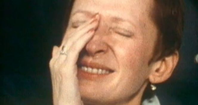 Вместе с Дельфином вспомнили клип «Весна». Там великие кадры Олимпиады-80: слезы на трибунах, прощание с мишкой, факелоносец в трусах