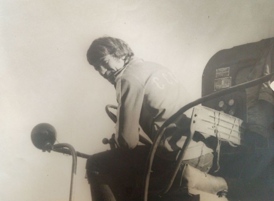 Виктор Переверзев в отпуске в родном селе помогает землякам в уборке урожая