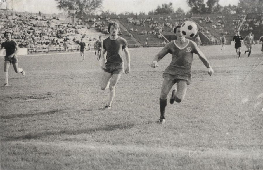 Илья Рыжков в форме барнаульского "Динамо" в матче против благовещенского "Амура"