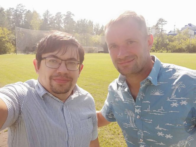 На фото: автор материала Ярослав Махначёв с героем интервью Евгением Щербаковым