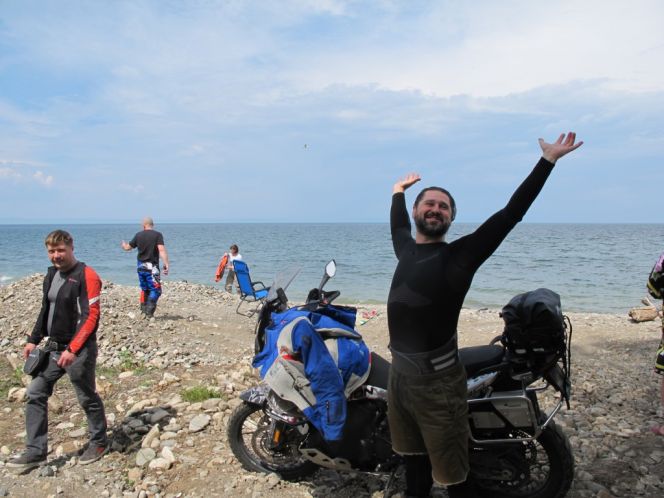 Алтайские мототуристы освоили Байкал