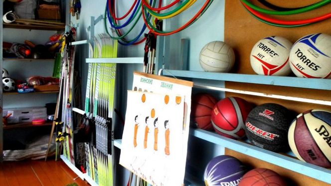 По госпрограмме "Развитие образования в Алтайском крае" в школы региона приобретено спортивное оборудование и инвентарь