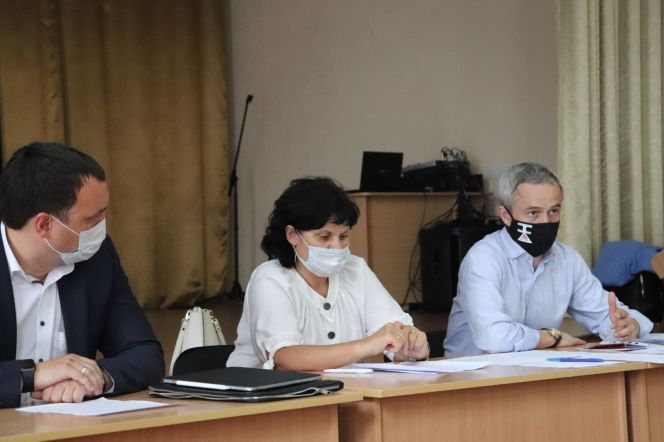 В Алтайском училище олимпийского резерва минспорт региона провёл очередную встречу с представителями фитнес-сообщества