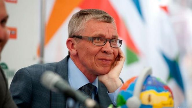 Виктор Горлов награжден бронзовой медалью УЕФА в номинации «За лучший проект в области массового футбола».