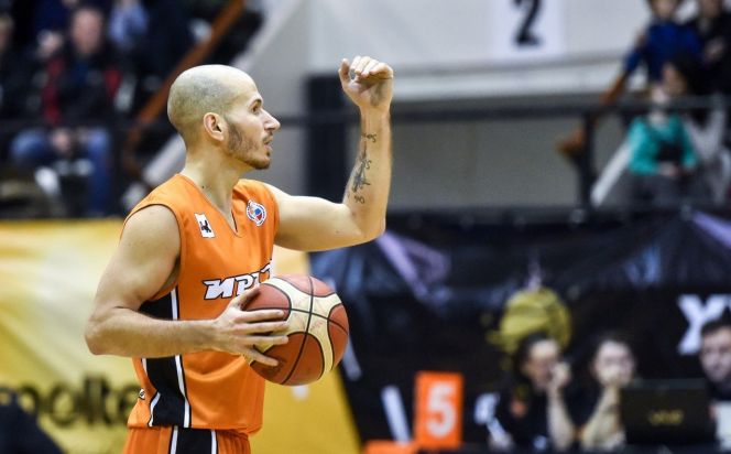 Новичок БК "Барнаул" - разыгрывающий Андрей Кузёмкин. Фото: БК "Иркут". 