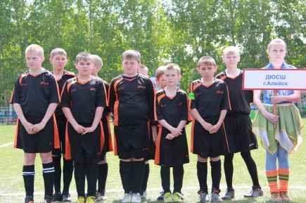 Трава - искусственная, радость - настоящая!