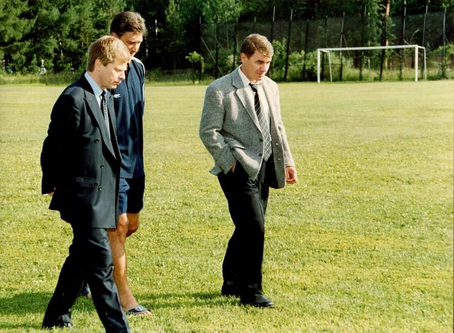 Евгений Панченко, Владимир Кобзев и экс-президент ПФЛ Николай Толстых (справа налево) на учебно-тренировочной базе ФК «Динамо» (Барнаул)