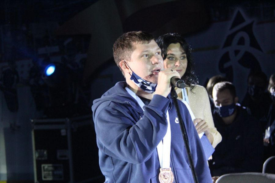 Награды перед новым стартом: фоторепортаж с презентации ХК "Динамо-Алтай" сезона 2020/21