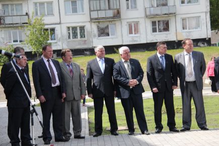 На радость всей округе!