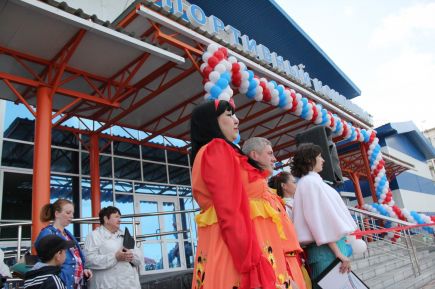 На радость всей округе!