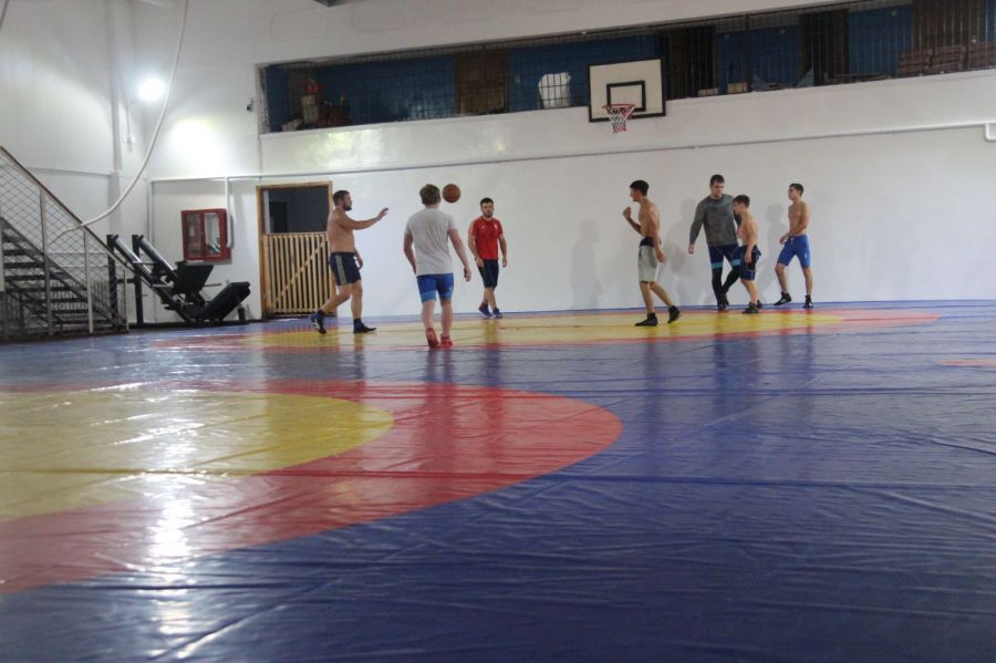 Возвращение домой. В новоалтайском клубе «Чемпион» возобновились тренировки по греко-римской борьбе