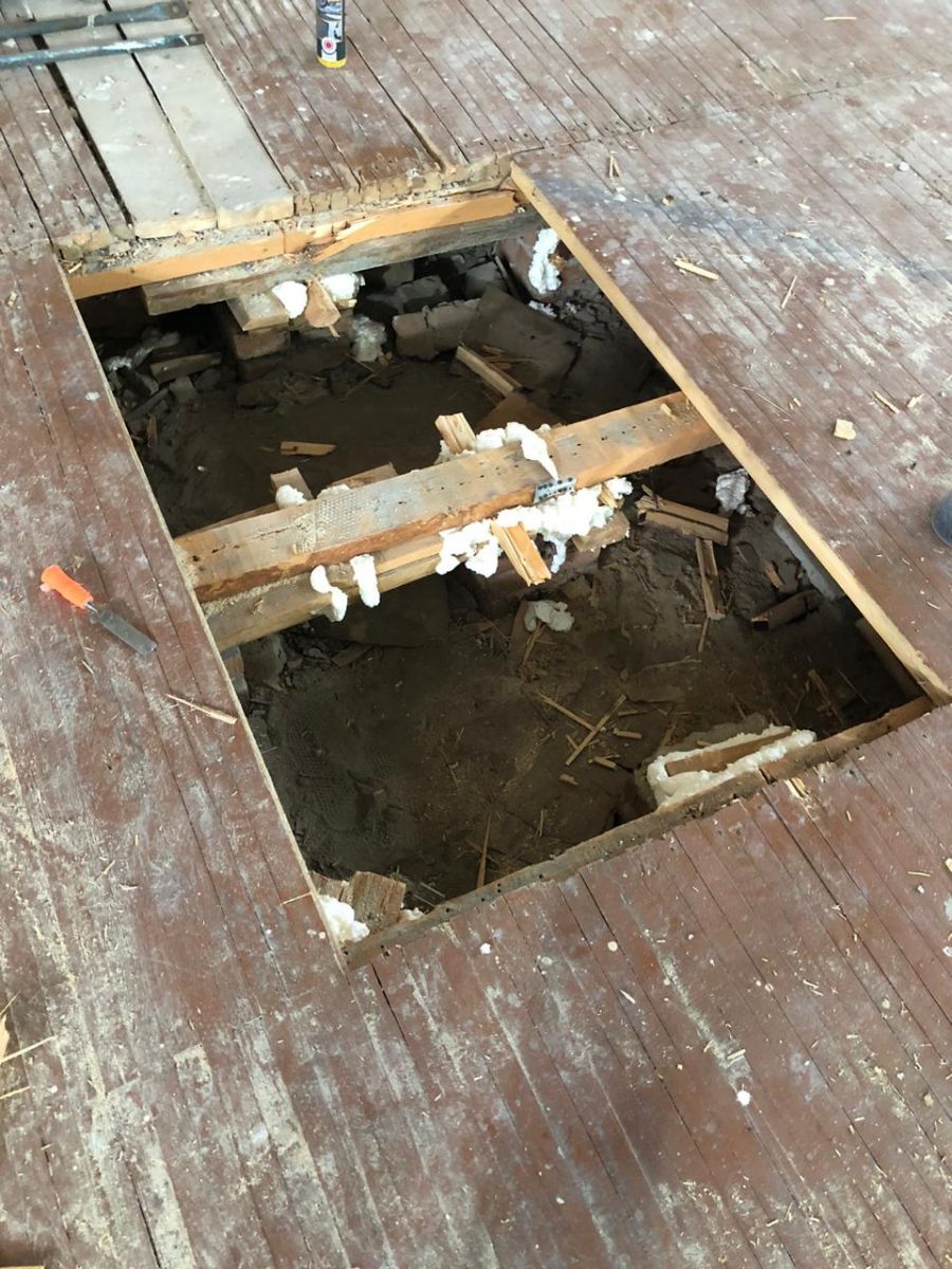 Спортзал "Чемпиона" во время ремонта. Фото из архива Владимира Кутчера.