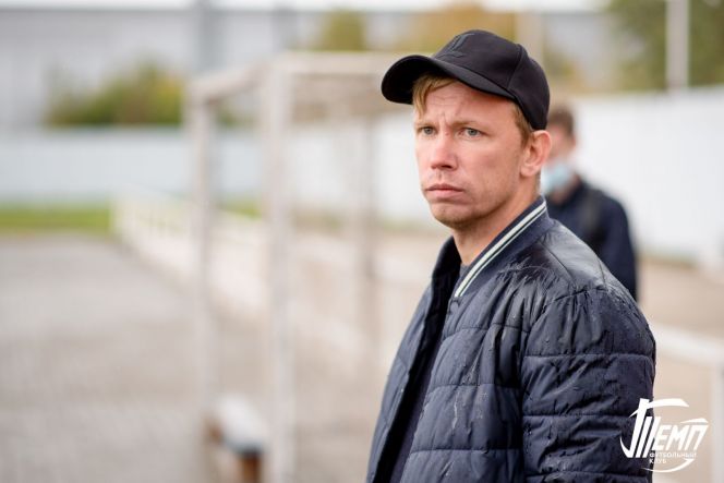 Главный тренер ФК "Темп" Иван Старков