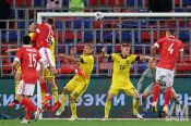 Гол Александра Соболева в дебютном матче за сборную России не спас команду от поражения от шведов (видеообзор + фото)