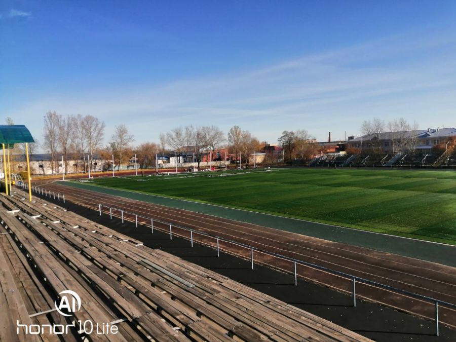 Строительство футбольного поля в Славгороде по федеральному проекту "Спорт - норма жизни" вышло на финишную прямую
