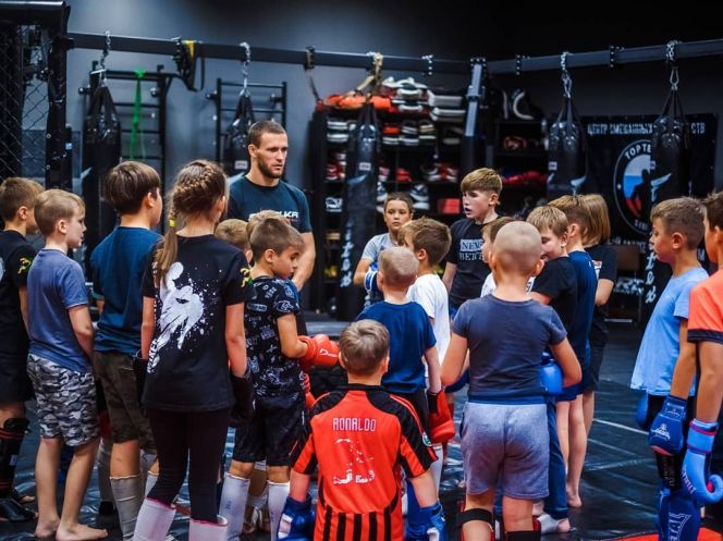 Центр смешанных единоборств «Top Team Siberia» приглашает на тренировки