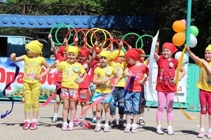 С праздником спорта!