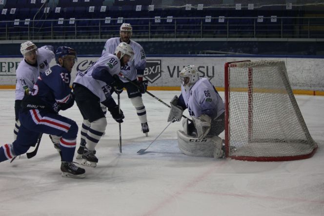  Хоккеисты барнаульского "Динамо-Алтай" третий раз проиграли "Чебоксарам” - 1:4. Фото: ХК "Чебоксары"