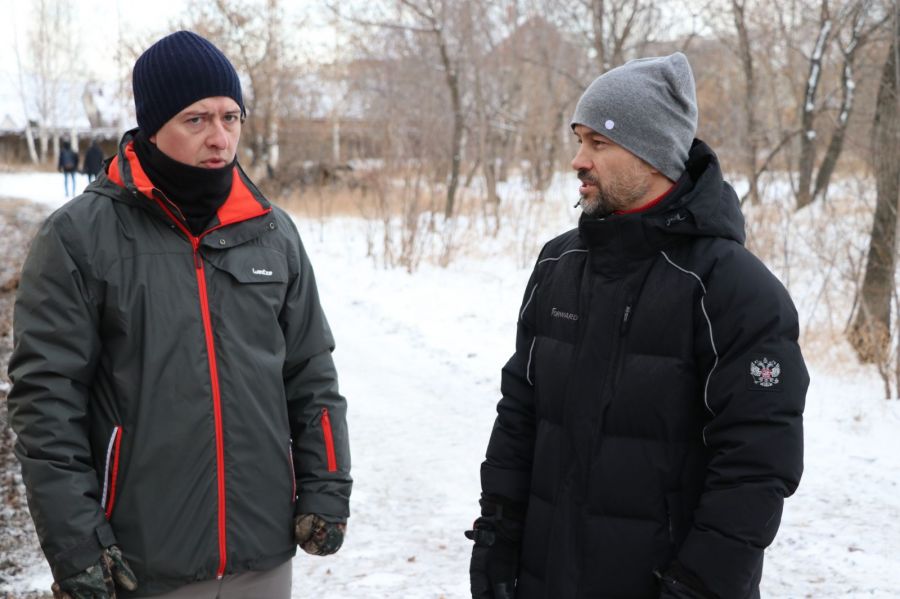 Министр спорта региона Алексей Перфильев (справа) и управляющий Парком спорта Алексей Трофимов не сомневаются, что проект "Народная лыжня" найдет отклик у любителей активного образа жизни. Фото: "Алтайский спорт"