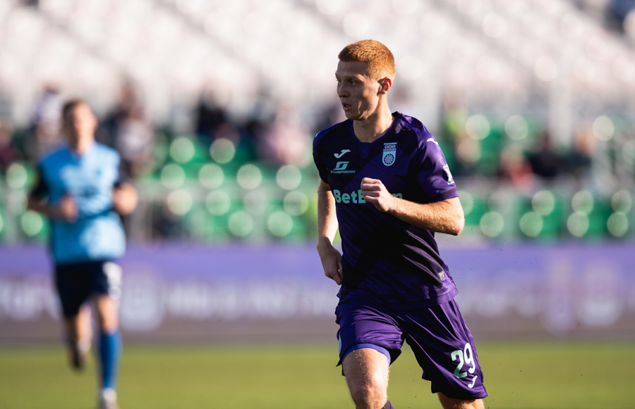 Владислав Камилов: "Слова без дел значат мало"