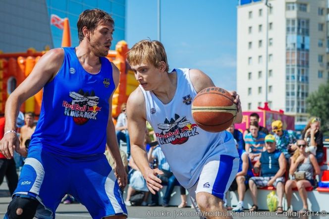 26 июля. Барнаул. Парк "Изумрудный". Региональный этап чемпионата России по уличному баскетболу.