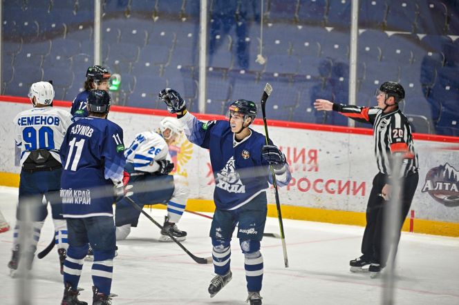 Фото: ХК "Динамо-Алтай"