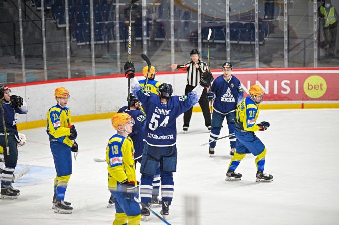 Фото: пресс-служба ХК "Динамо-Алтай"