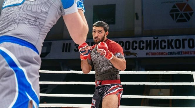 На фото: Эльмар Гасанов