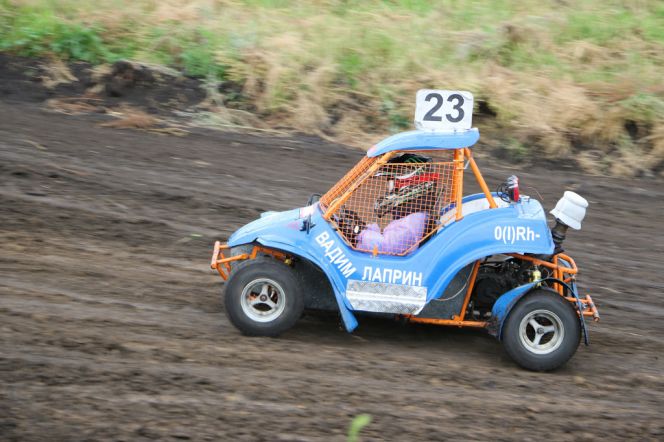 В Смоленском районе состоялся Кубок губернатора по автокроссу.