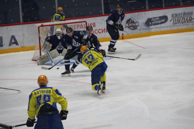 «Динамо-Алтай» вновь проиграл «Челнам» - 1:2