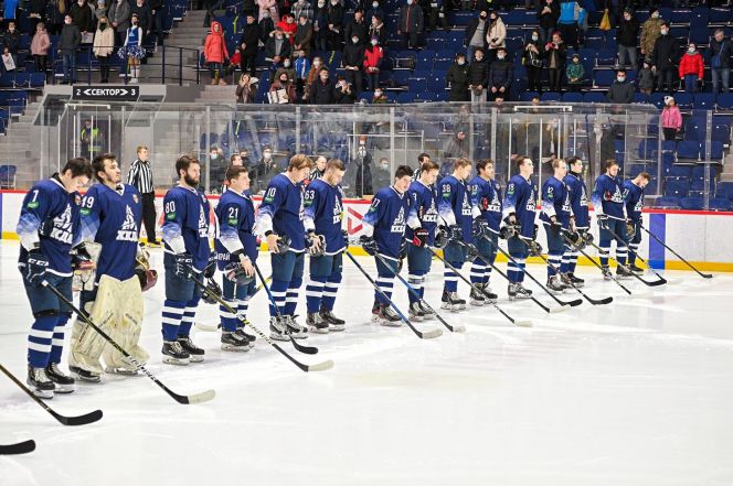 Хоккеисты "Динамо-Алтая" отправились в Набережные Челны на первые выездные игры второго круга первенства ВХЛ