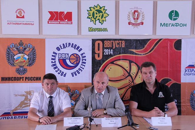 "Изумрудный" - в оранжевых цветах