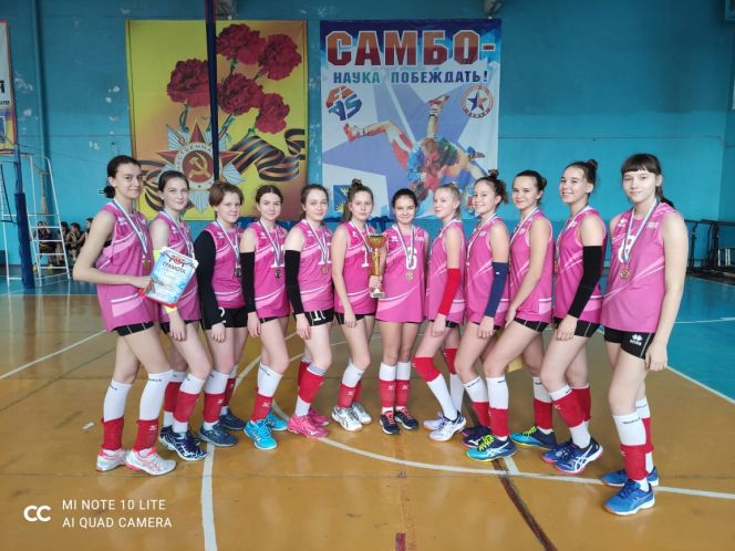 Волейболистки Заринска - победительницы турнира