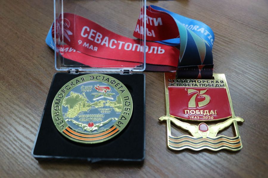 Андрей Денисов: «В море нас сопровождали дельфины. Это добрый знак!» Как барнаулец проплыл Черноморскую эстафету Победы