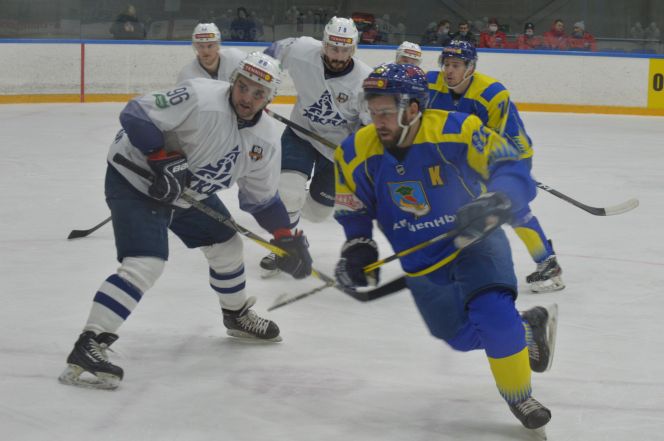 Барнаульский «Динамо-Алтай» третий раз обыграл «Челны» в гостевой серии - 5:2. Фото: ХК "Динамо-Алтай"