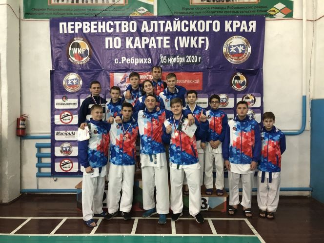 В Ребрихе определились победители краевых первенства и чемпионата по каратэ WKF