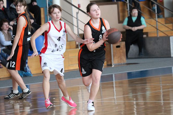 Миллионы – сельскому детскому спорту