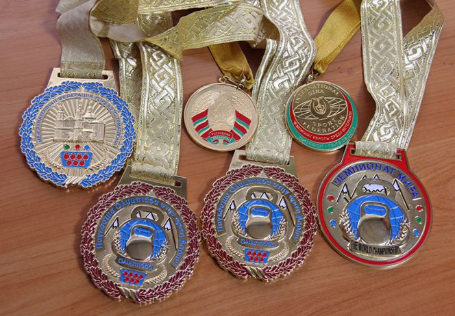 Трое алтайских спортсменов – чемпионы Всемирной олимпиады по гиревому спорту.