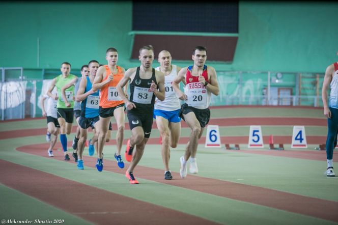 Александр Костин (№83) на дистанции