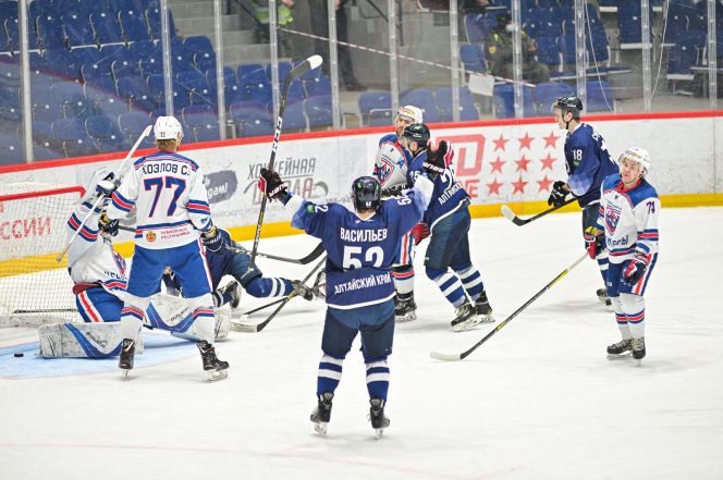 Фото: пресс-служба ХК "Динамо-Алтай"