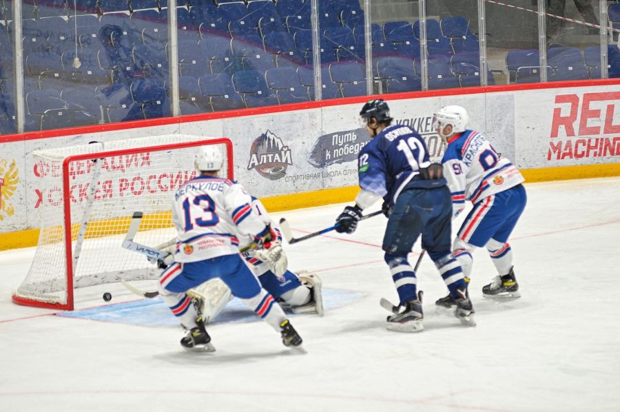Фото: ХК "Динамо-Алтай"