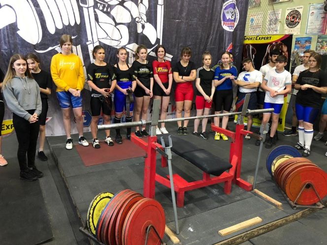 В Бийске определились призеры Кубка Алтайского края по жиму лежа 