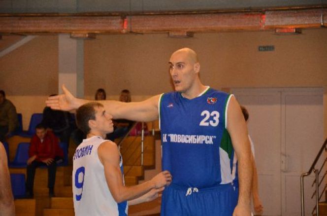 Баскетболистам вреден волейбол